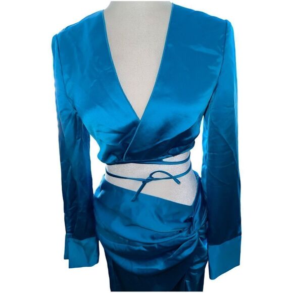 L'Academie || NWTs SET = 2 PIECES Ottilie Top and Prisca Skirt in Aqua Blue - Picture 10 of 17